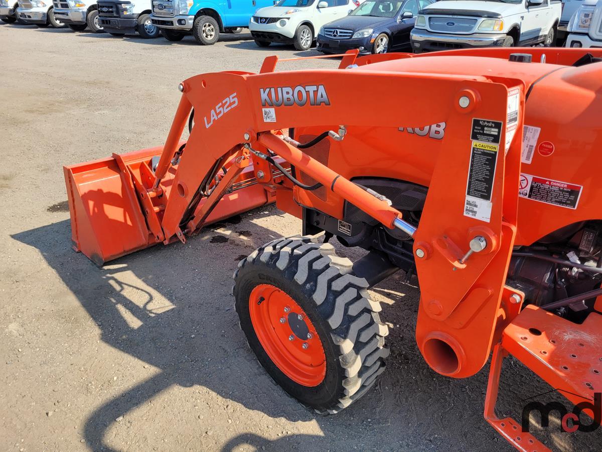 2014 Kubota L2501 Utility Tractor w/ Kubota LA525 FEL
